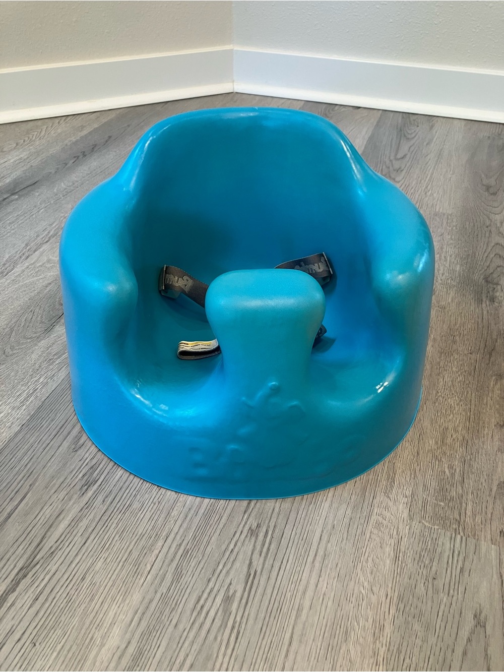 Bumbo Infant Floor Seat Chair, Adjustable Safety Harness - Picture 5 of 7